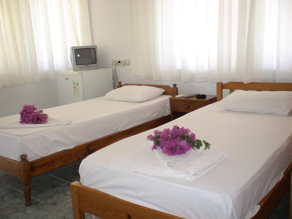Onur Pension Fethiye Rom bilde